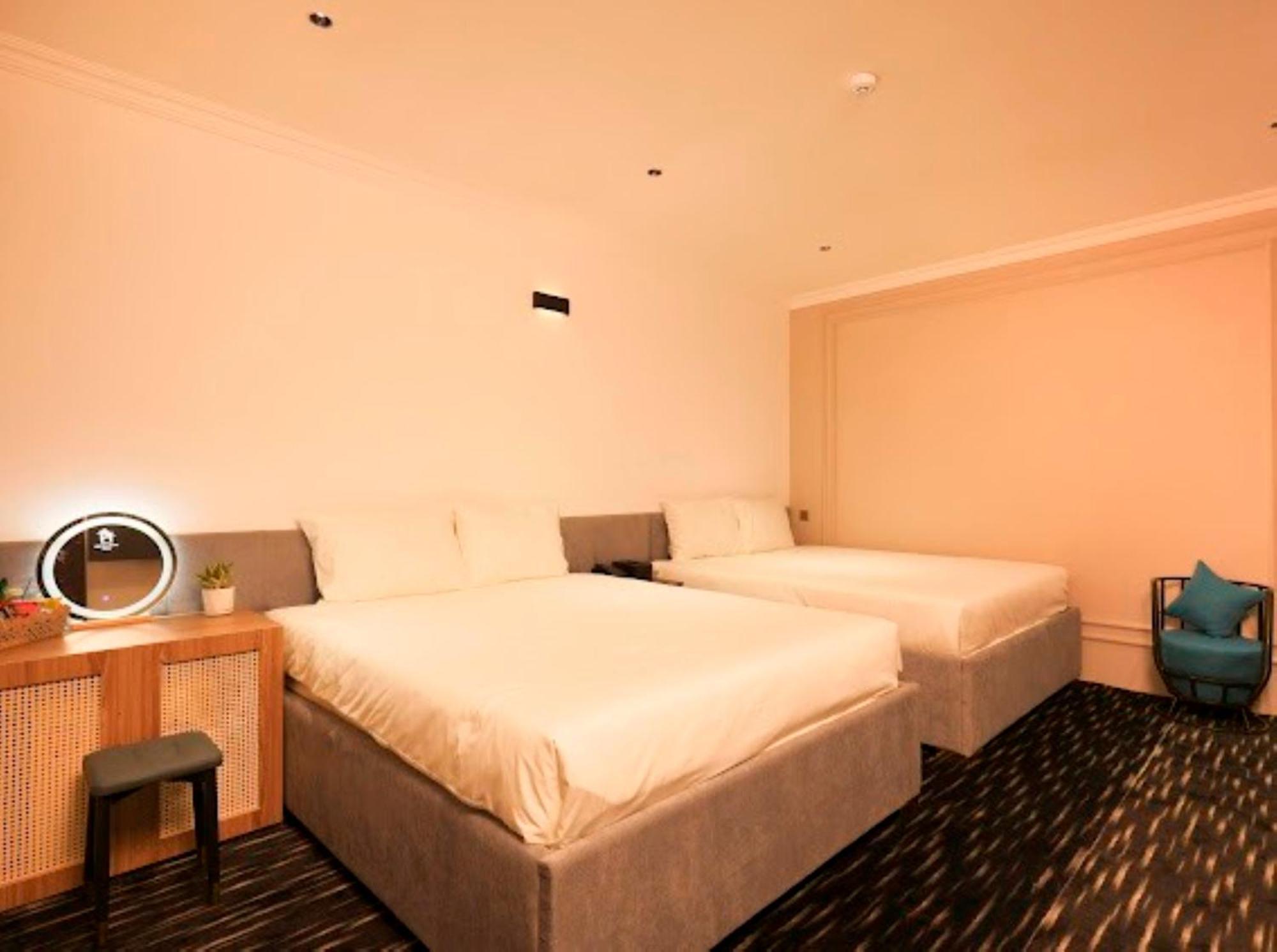 Phuoc Hung 3 Hotel Vĩnh Long Exterior foto
